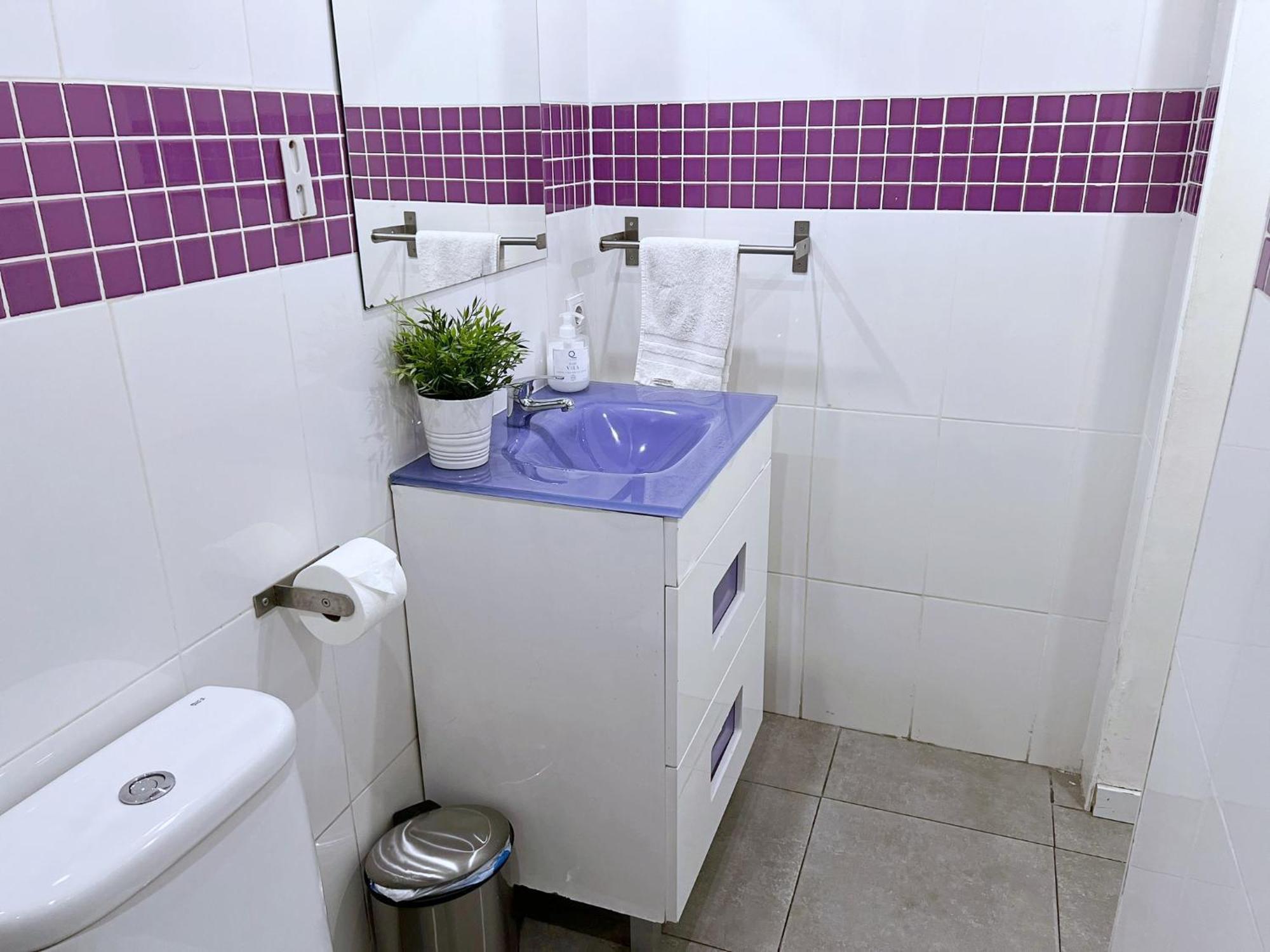 Apartamentos Econostay Plaza De Espana Madrid Bagian luar foto
